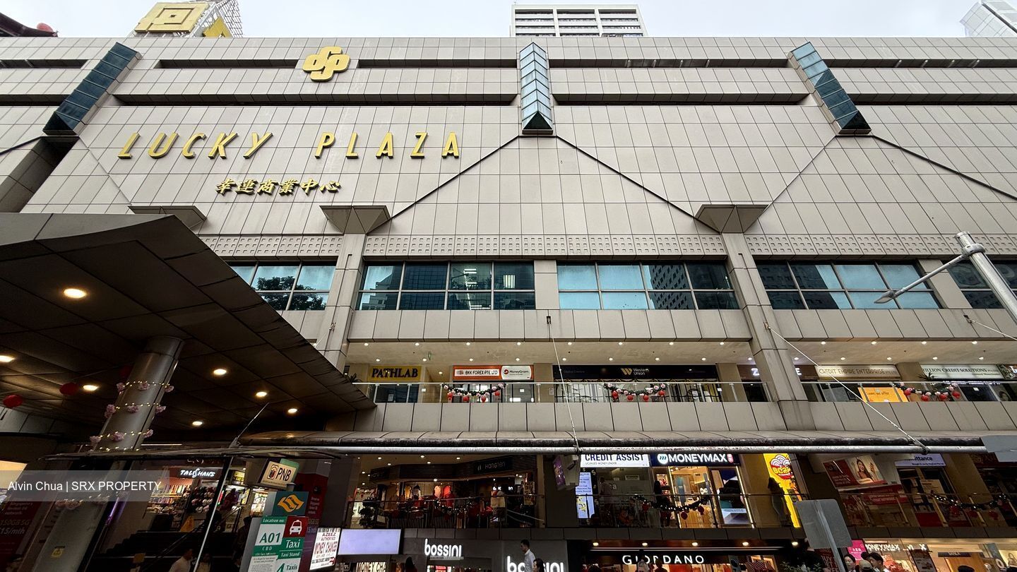 Lucky Plaza (D9), Retail #476289521